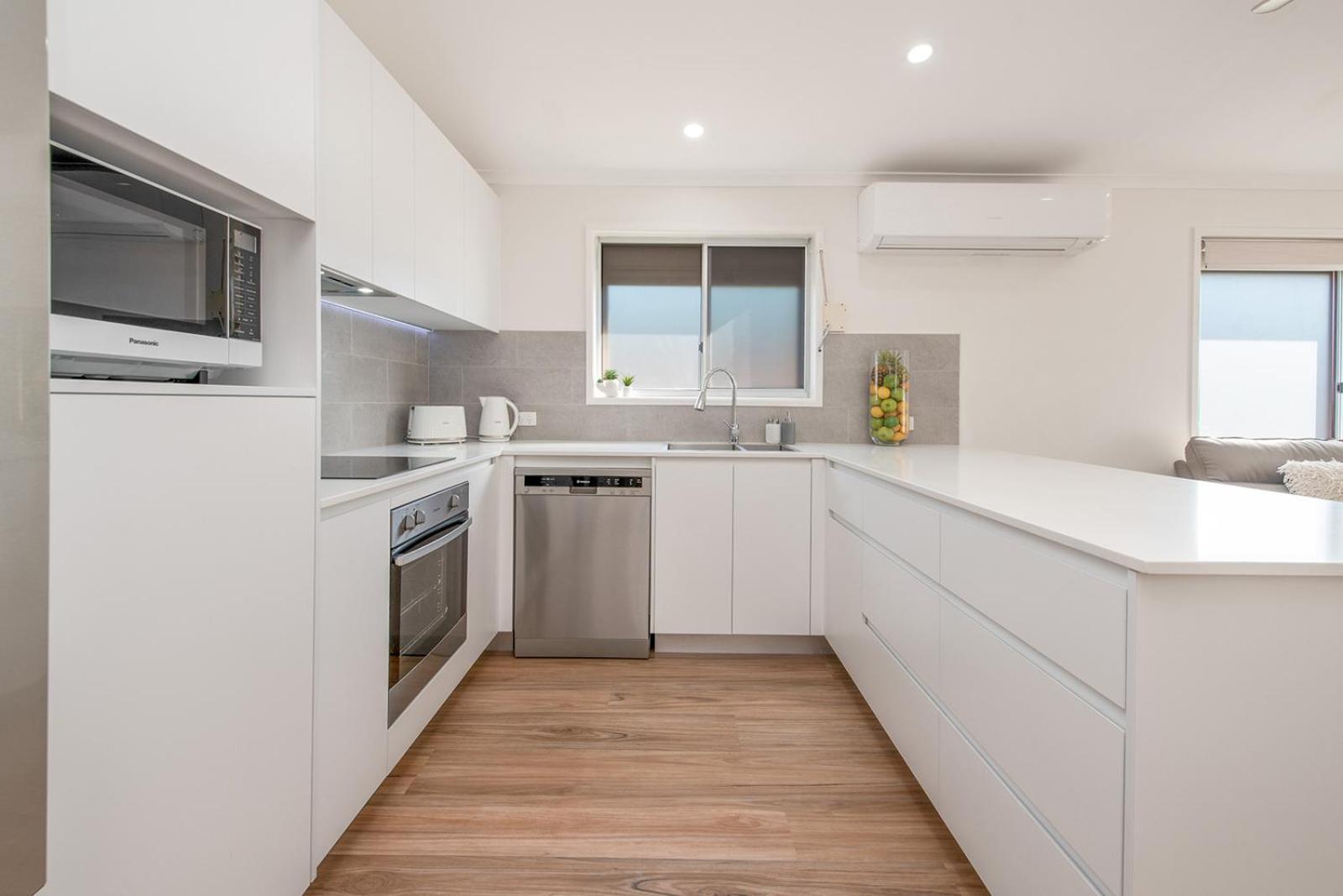 Modern & Convenient * Maroochydore